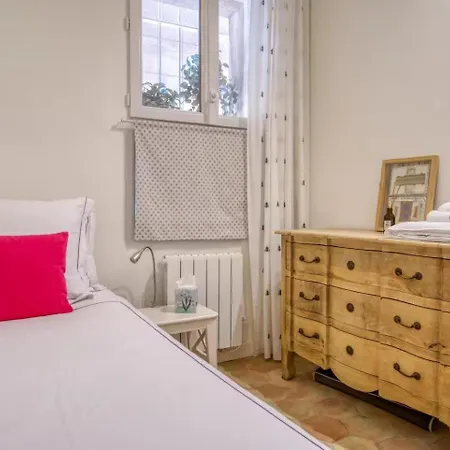 L'orme Antibois - En Plein Coeur Du Vieil Appartement Antibes