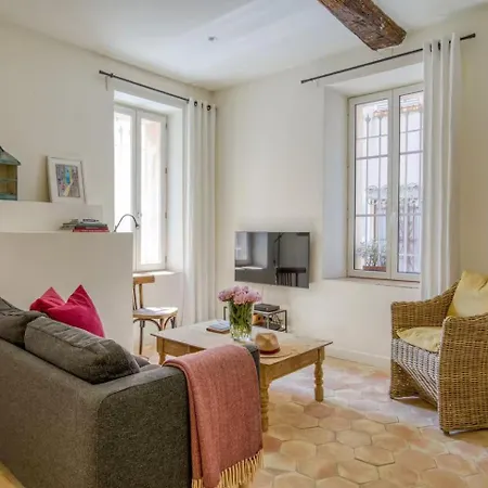 Apartment L'orme Antibois - En Plein Coeur Du Vieil