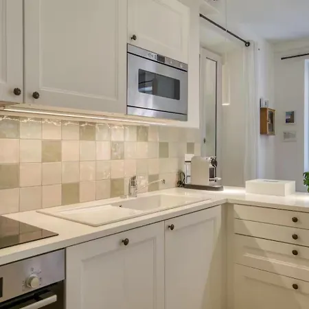 Апартаменты L'orme Antibois - En Plein Coeur Du Vieil *