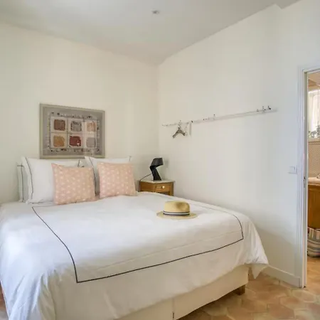 L'orme Antibois - En Plein Coeur Du Vieil Апартаменты