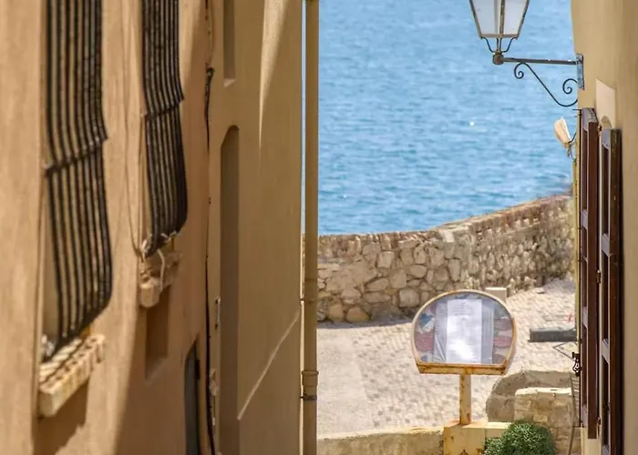 Appartement L'orme Antibois - En Plein Cœur Du Vieil Antibes