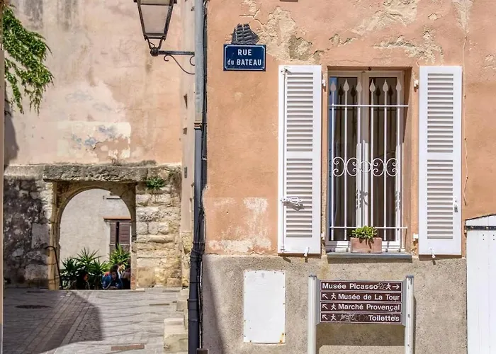 L'orme Antibois - En Plein Cœur Du Vieil * Antibes